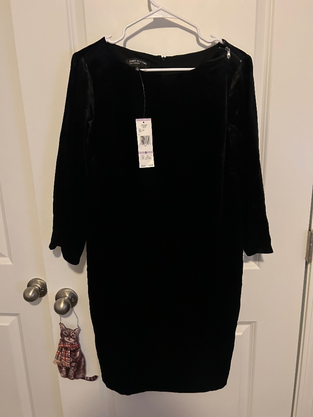 Jones New York Collection Black Velvet Long Sleeve Cocktail Dress NWT Size 6